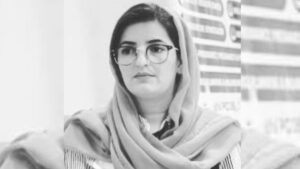 سازمان حمایت از خبرنگاران: پولیس پاکستان فرشته سدید، یک تن از خبرنگاران را بازداشت و زندانی کرده است