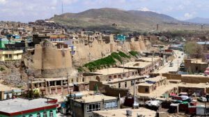 غزنی: طالبان یک نفر به اتهام سرقت در محضر عام شلاق زدند