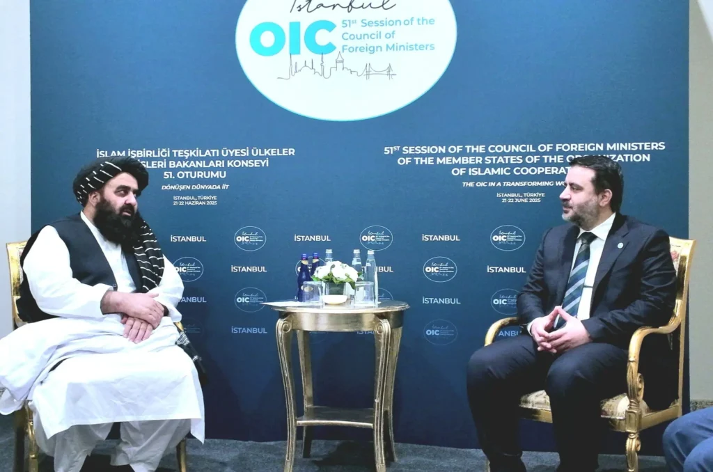 حاشیه نشست وزیران خارجه سازمان همکاریهای اسلامی؛ وزیر خارجه طالبان با وزیر خارجه سوریه دیدار کرد