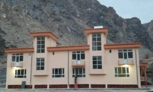 یک هوتل و مهمانخانه در کنار منار جام در غور ساخته شد