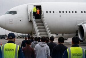 در سال گذشته کمتر از دو درصد مهاجرین از بریتانیا اخراج شدند