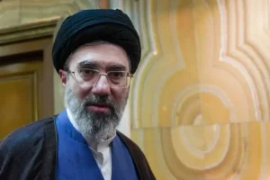 خامنهای: سرزمینهای منطقه دیگر سپر پایگاههای امریکایی نخواهند بود