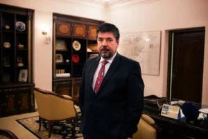 نبیل: احتمال دارد ایران در آینده نزدیک طالبان را به رسمیت بشناسد
