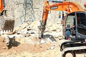 شاهراه سالنگ به روی موترهای تیلری بسته میشود