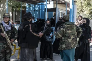 اتحاد فعالان حقوق بشر: سرکوب زنان در افغانستان به ابزار سلطه طالبان تبدیل شده است