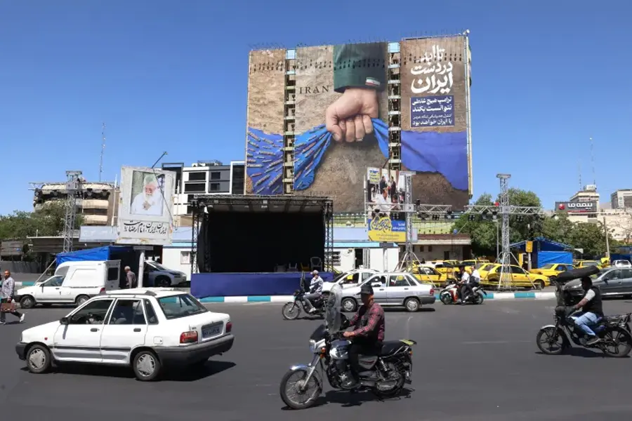 هیأت قطری در ایران