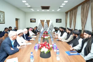 متقی: موضوعات صحی باید از ملاحظات سیاسی دور نگه داشته شوند