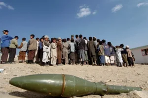 اوچا: ماهانه حدود ۵۰ تن در افغانستان قربانی مهمات منفجرنشده می‌شوند