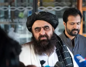امیرخان متقی برای ابراز تسلیت به امیر قطر به دوحه رفت