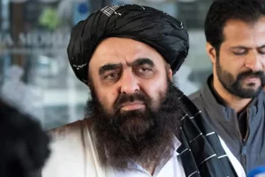 متقی به مخالفان طالبان: ایستادهگی نتیجهای نخواهد داشت
