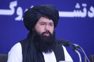 وزیر تحصیلات طالبان: مخالفان نظام باغی و واجب‌القتل هستند