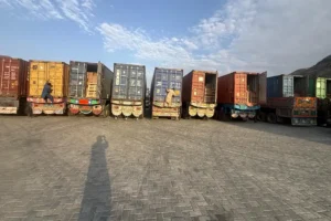 ورود ۷۲۴ لاری کمکهای بشردوستانه از پاکستان به افغانستان