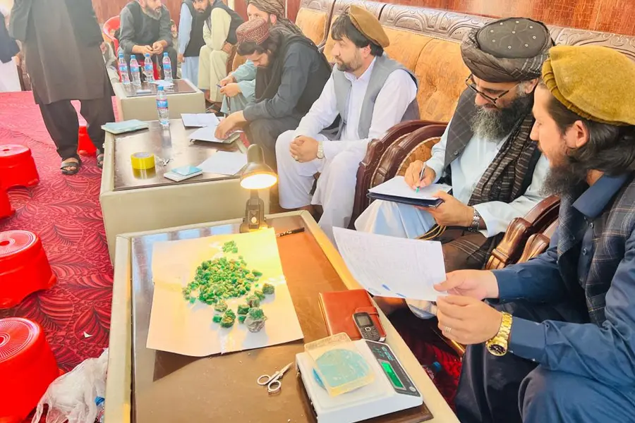 طالبان از فروش زمرد پنجشیر به ارزش ۱۶.۷۶۲ میلیون افغانی خبر داد